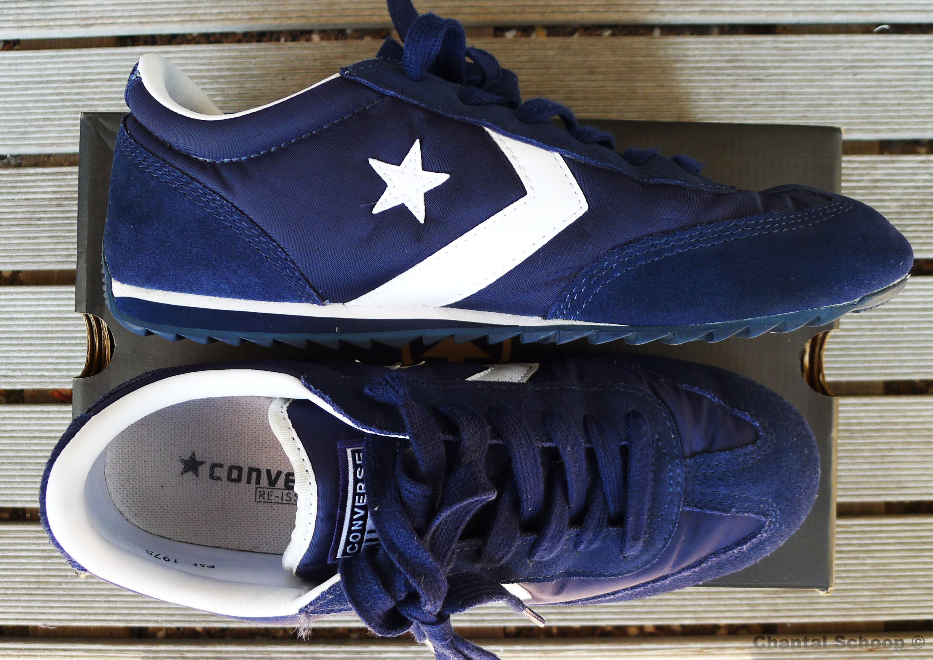 navy blue converse trainers